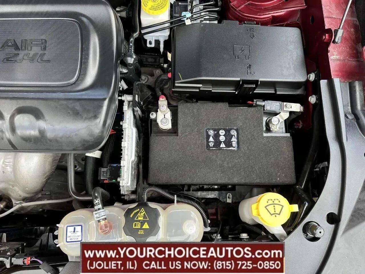 Used 2021 Jeep Cherokee Latitude Plus FWD image 39