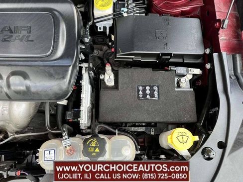 Used 2021 Jeep Cherokee Latitude Plus FWD image 39