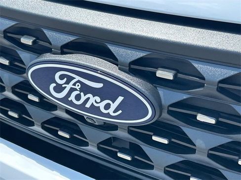 New 2025 Ford Maverick Lariat w/ 4K Tow Package image 10