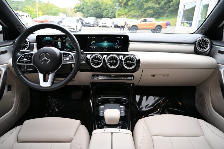 Used 2022 Mercedes-Benz A 220 image 14