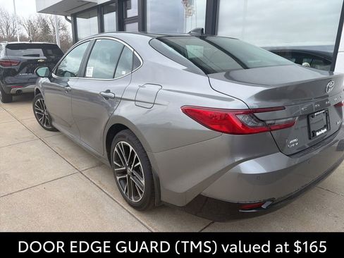 Used 2026 Toyota Camry XLE w/ Premium Plus Package image 8
