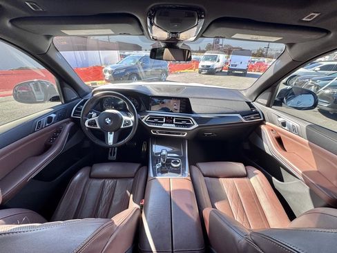 Used 2022 BMW X5 M50i w/ Executive Package image 23