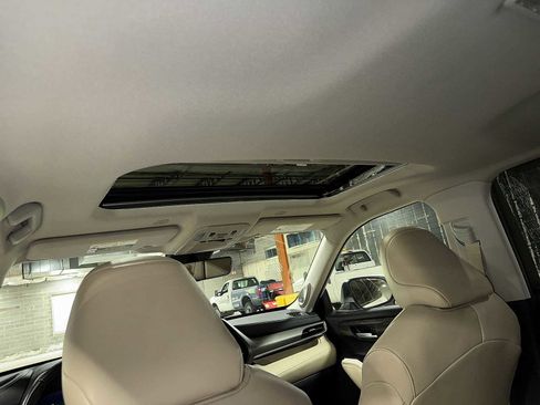 Used 2023 Toyota Highlander Limited AWD/4WD image 24