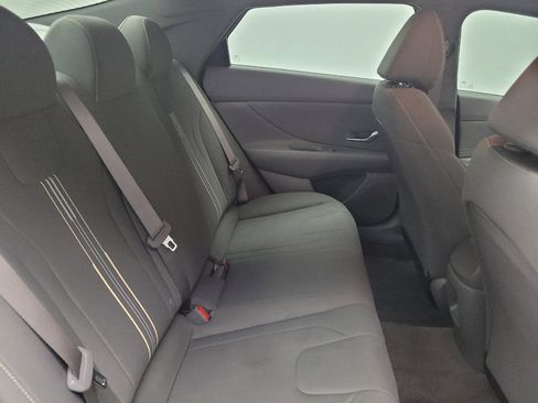 Used 2025 Hyundai Elantra Sport FWD image 19