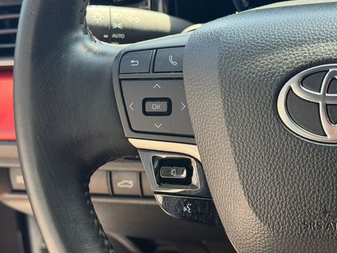 Used 2025 Toyota Camry XSE FWD image 41