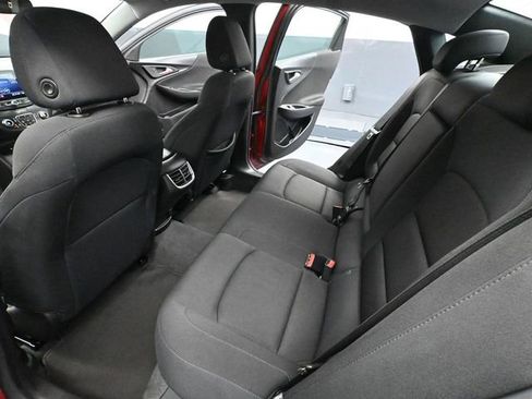 Used 2024 Chevrolet Malibu LT image 36
