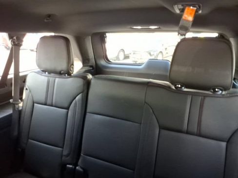 Used 2021 Chevrolet Suburban RST AWD/4WD image 21