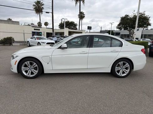Used 2017 BMW 330e RWD image 4