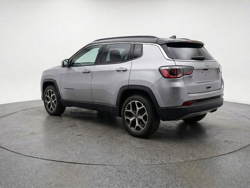 Used 2025 Jeep Compass Limited AWD/4WD image 6
