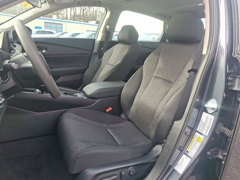 Certified 2023 Honda Accord EX image 13