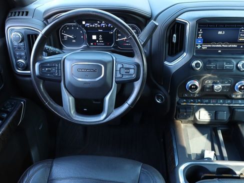 Used 2021 GMC Sierra 1500 Denali w/ Technology Package image 9
