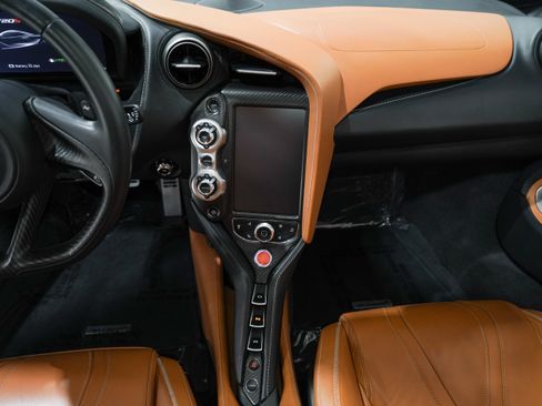 Used 2020 McLaren 720S Spider RWD image 31