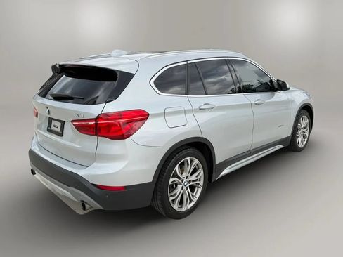 Used 2017 BMW X1 xDrive28i AWD/4WD image 8