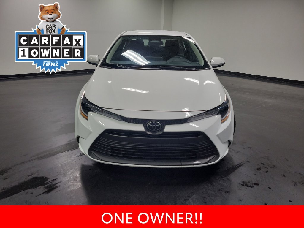 Used 2025 Toyota Corolla LE FWD image 3