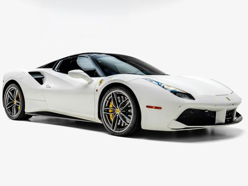 Used 2017 Ferrari 488 Spider RWD image 5
