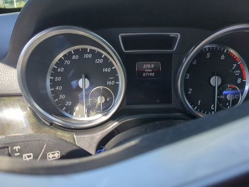 Used 2015 Mercedes-Benz ML 350 4MATIC image 9