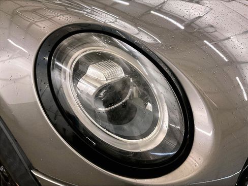 Used 2020 MINI Cooper 4-Door Hardtop w/ Premium Package image 28