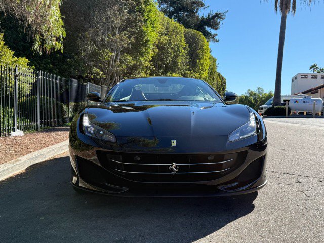 Used 2019 Ferrari Portofino RWD image 7