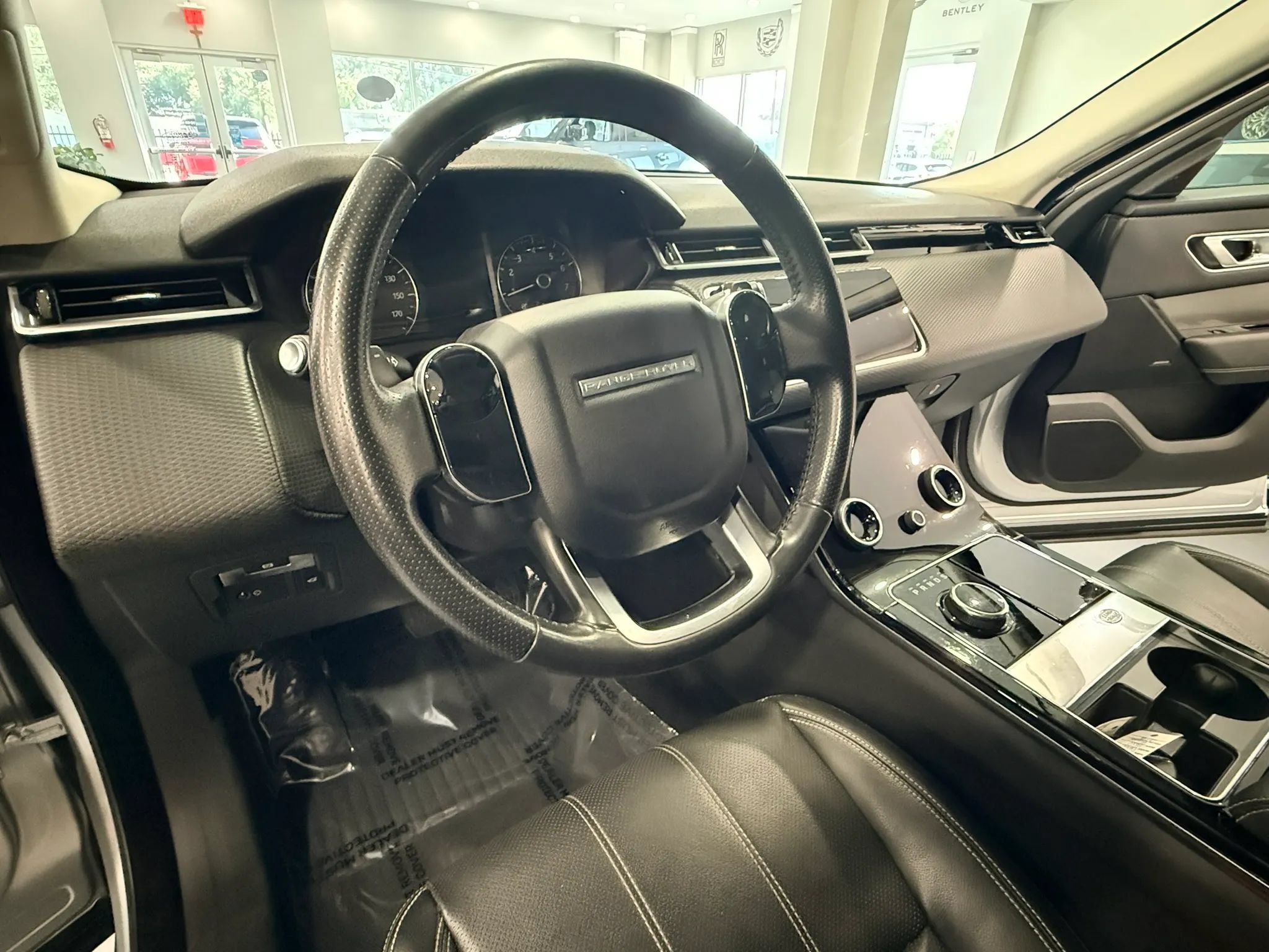 Used 2019 Land Rover Range Rover Velar S AWD/4WD image 18