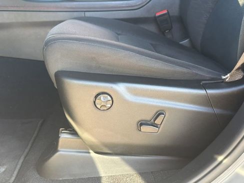 Used 2025 Dodge Durango GT AWD/4WD image 14