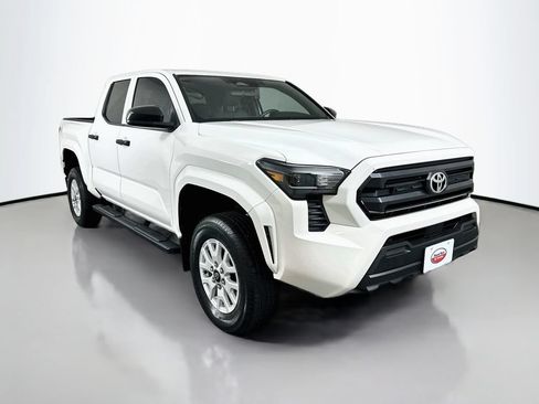 Used 2024 Toyota Tacoma SR RWD image 3