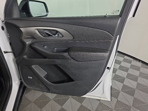 Used 2022 Chevrolet Traverse Premier w/ Redline Edition AWD/4WD image 42