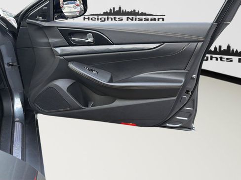 Used 2019 Nissan Maxima Platinum w/ Sport Mat Group FWD image 27