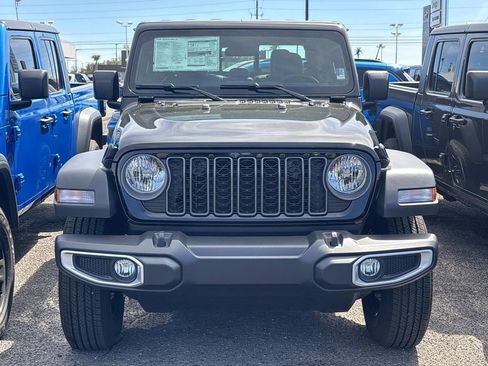 New 2026 Jeep Gladiator Sport AWD/4WD image 2
