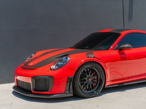 Used 2018 Porsche 911 GT2 RS RWD image 17