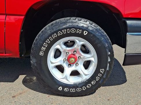 Used 2004 Chevrolet Silverado 1500 W/T RWD image 8