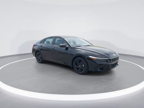 New 2026 Hyundai Elantra Sport FWD image 2