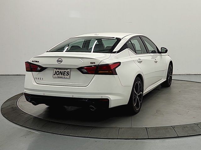 Used 2024 Nissan Altima 2.5 SR FWD image 7
