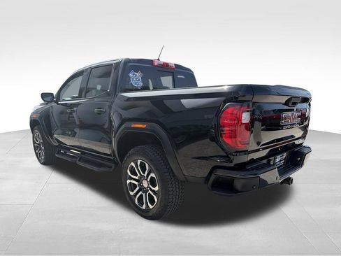 Used 2024 GMC Canyon AT4 w/ AT4 Premium Package AWD/4WD image 2