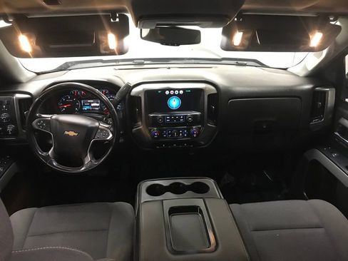 Used 2018 Chevrolet Silverado 1500 LT w/ All Star Edition image 28