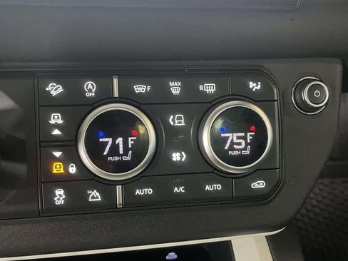 Used 2025 Land Rover Defender 110 S AWD/4WD image 18