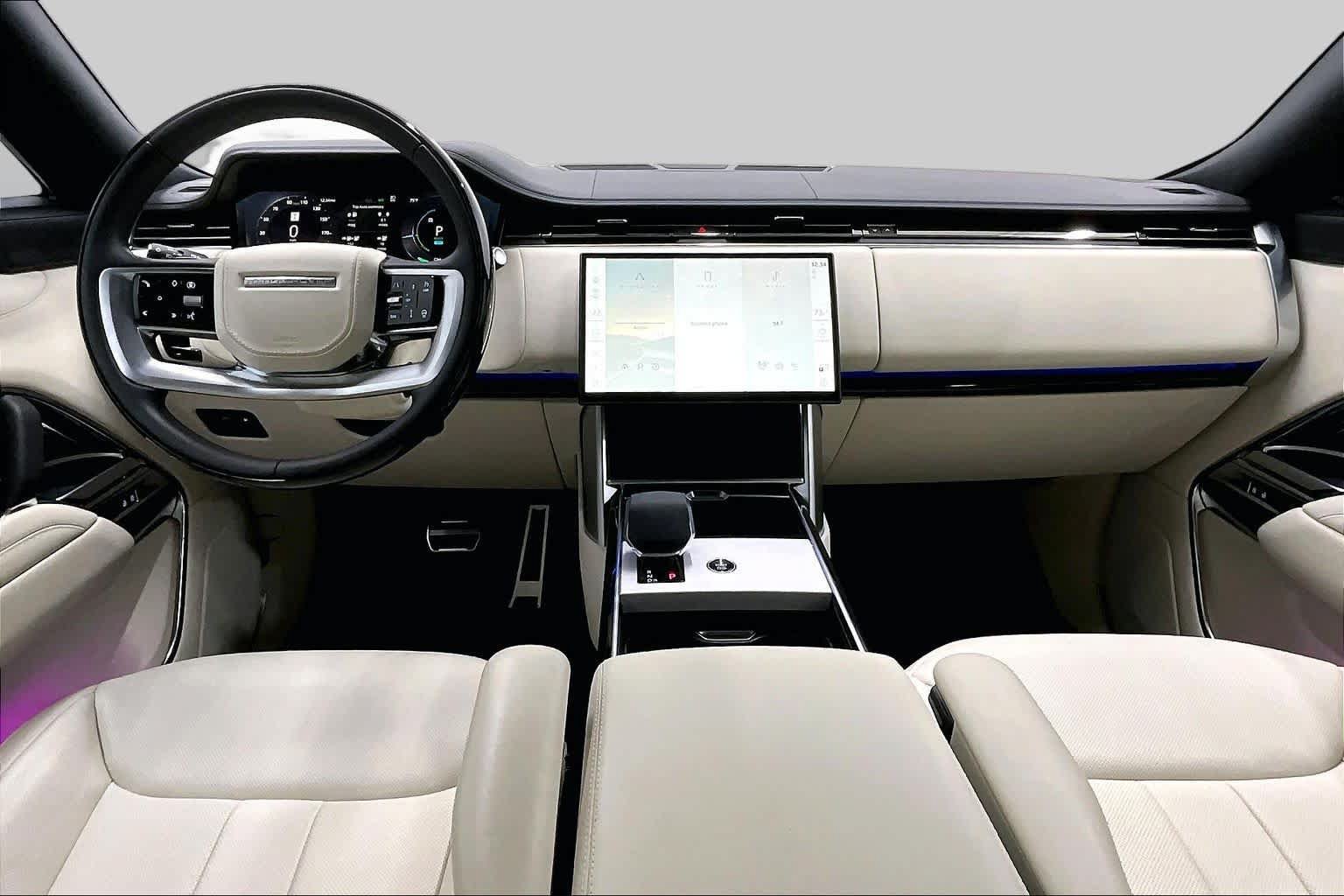 Used 2026 Land Rover Range Rover SE AWD/4WD image 14