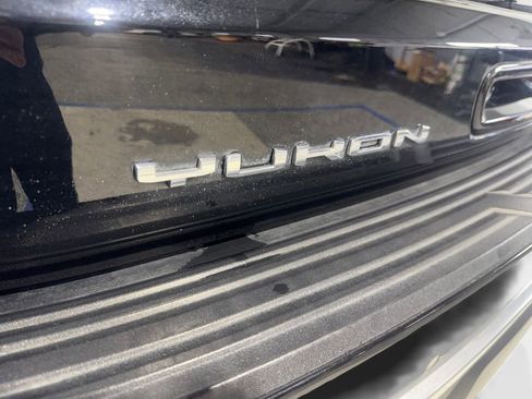 Used 2024 GMC Yukon Denali AWD/4WD image 23