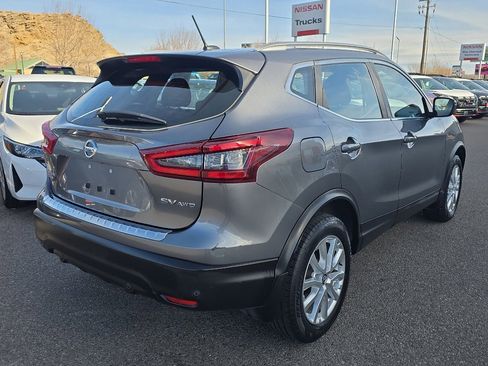 Used 2021 Nissan Rogue Sport SV image 5