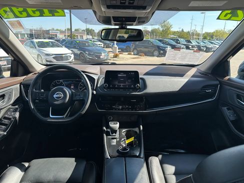 Used 2023 Nissan Rogue SL AWD/4WD image 14