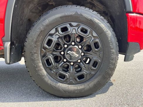 Used 2024 Chevrolet Silverado 2500 LT w/ Z71 Sport Edition image 25