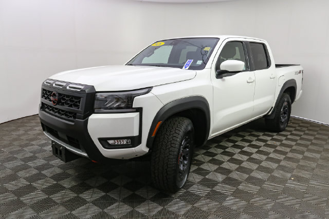 Used 2026 Nissan Frontier PRO-4X AWD/4WD image 5