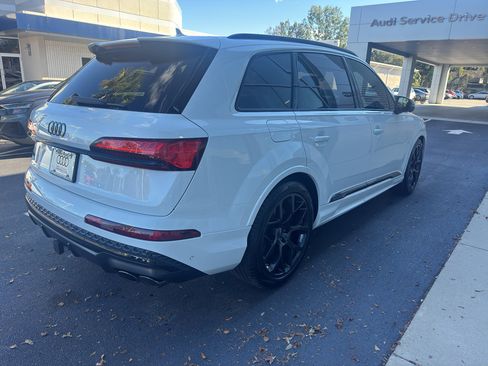 New 2026 Audi SQ7 Premium Plus AWD/4WD image 5
