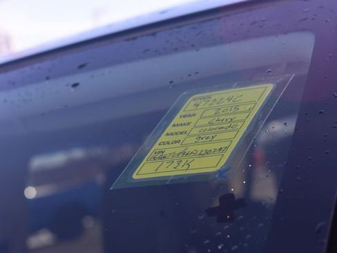 Used 2015 Chevrolet Colorado Z71 image 37