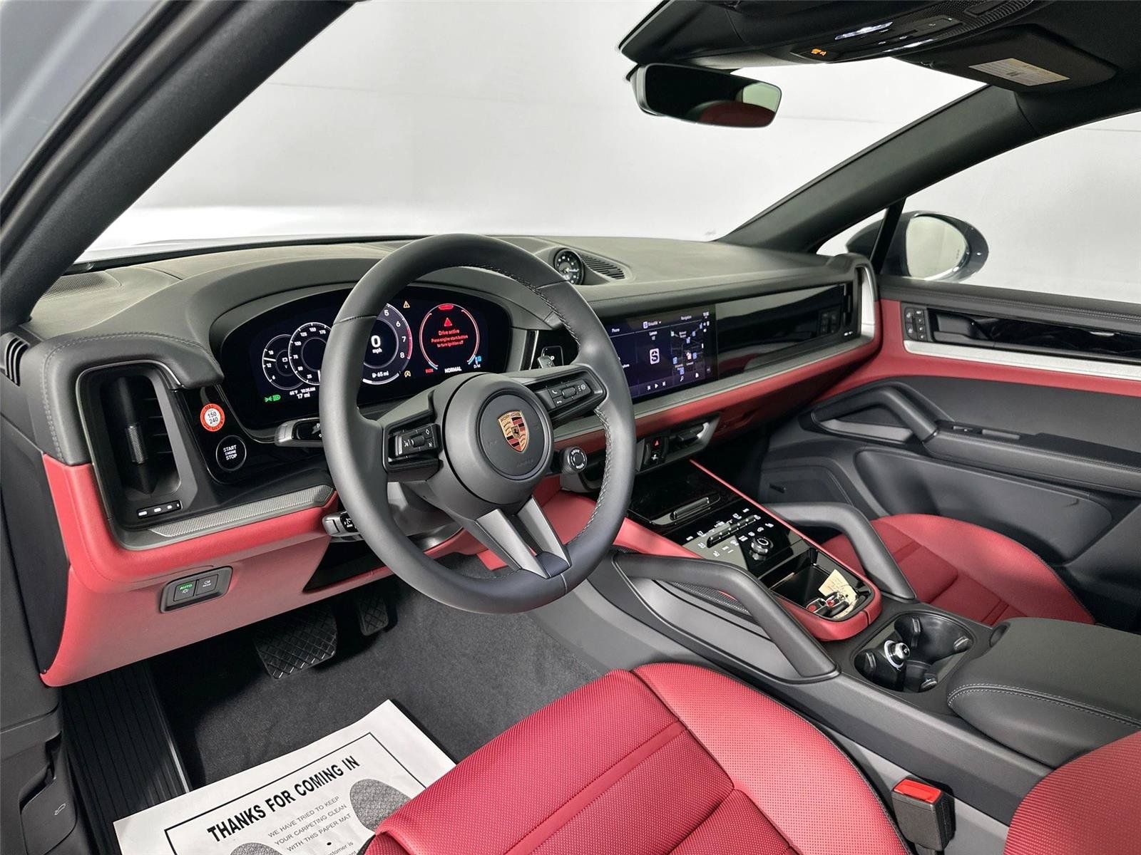 Certified 2026 Porsche Cayenne Coupe AWD/4WD image 4