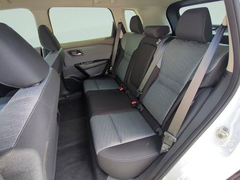 Certified 2023 Nissan Rogue SV image 13