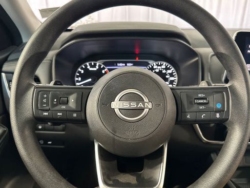 Used 2024 Nissan Rogue SV AWD/4WD image 25