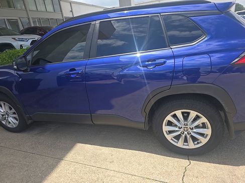 Used 2023 Toyota Corolla Cross LE FWD image 6