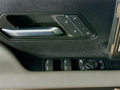 Used 2024 GMC Hummer EV 3X image 32