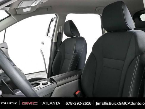 Used 2026 Nissan Rogue S image 5