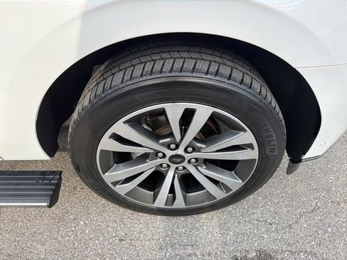 Used 2021 Ford Expedition Limited image 26